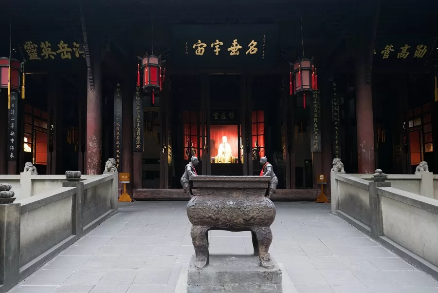 the-hall-of-zhuge-liang-in-wuhou-memorial-tempel-chengdu-jpg the-hall-of-zhuge-liang-in-wuhou-memorial-tempel-chengdu-jpg