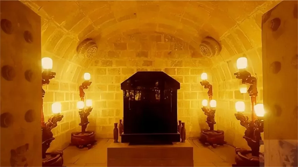 the-tomb-chamber-of-the-mausoleum-of-the-first-qin-emperor-1024x575-1