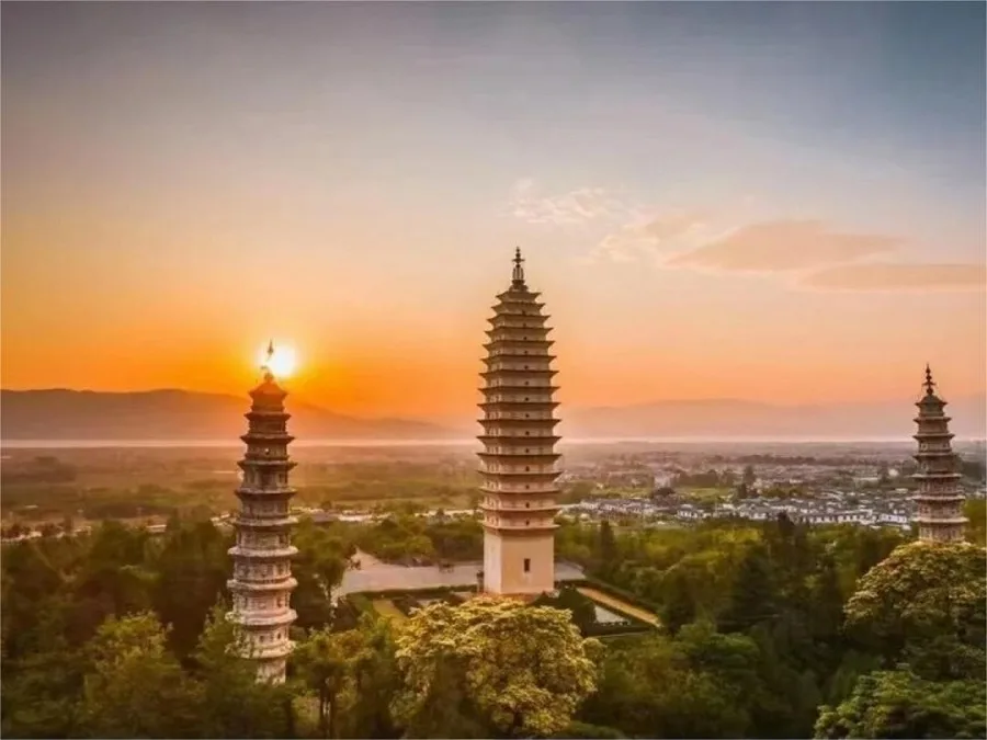 three-pagodas-of-chongsheng-temple-2-jpg three-pagodas-of-chongsheng-temple-2-jpg