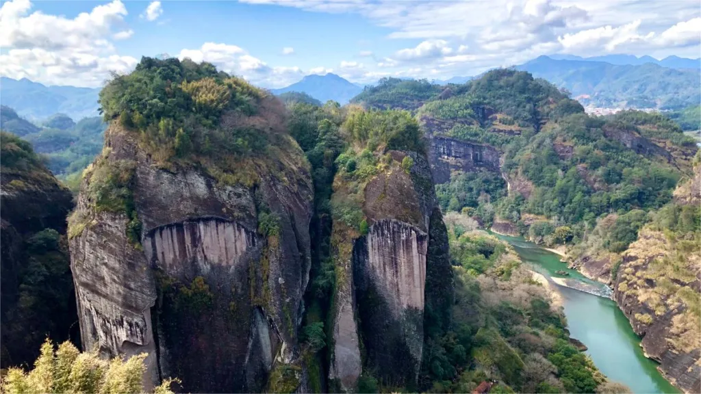 tianyou-peak-in-mount-wuyi-1-1024x576-2