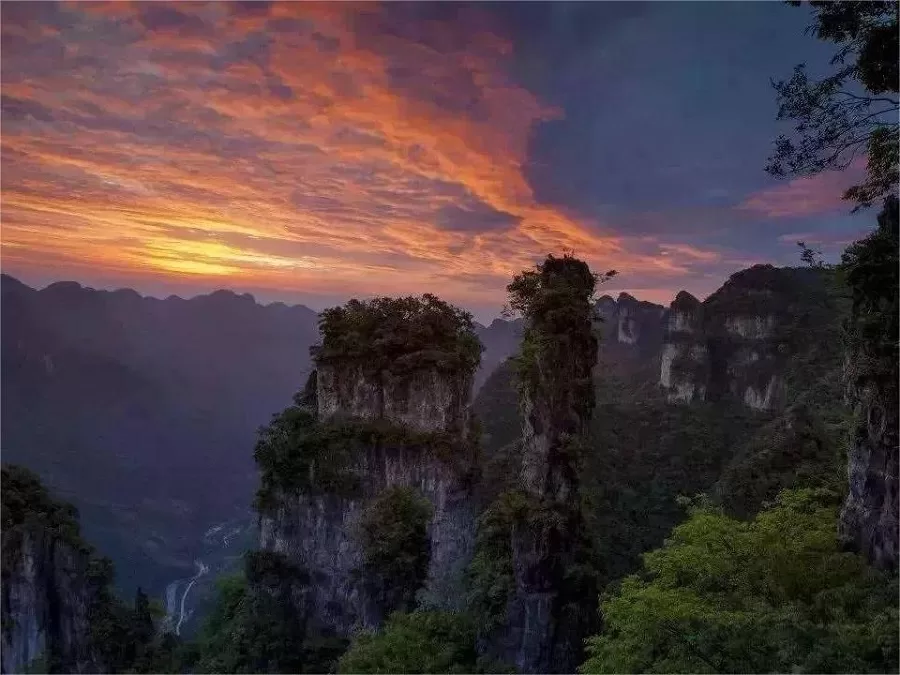 tianzhu-mountain-in-dalaoling-national-forest-park-jpeg tianzhu-mountain-in-dalaoling-national-forest-park-jpeg