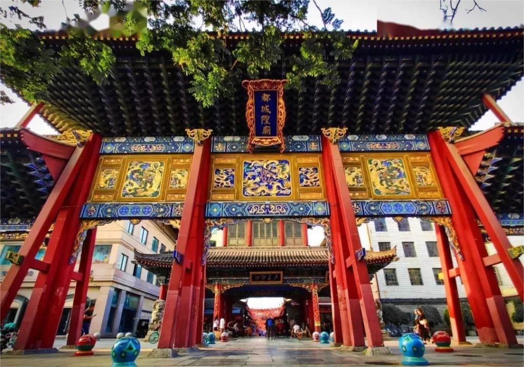 traditional-architecture-in-city-god-temple-xian-1024x717-1 traditional-architecture-in-city-god-temple-xian-1024x717-1