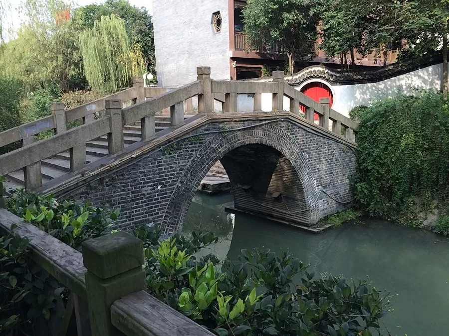 traditional-courtyards-in-minor-qinhuai-river-yangzhou-jpg traditional-courtyards-in-minor-qinhuai-river-yangzhou-jpg