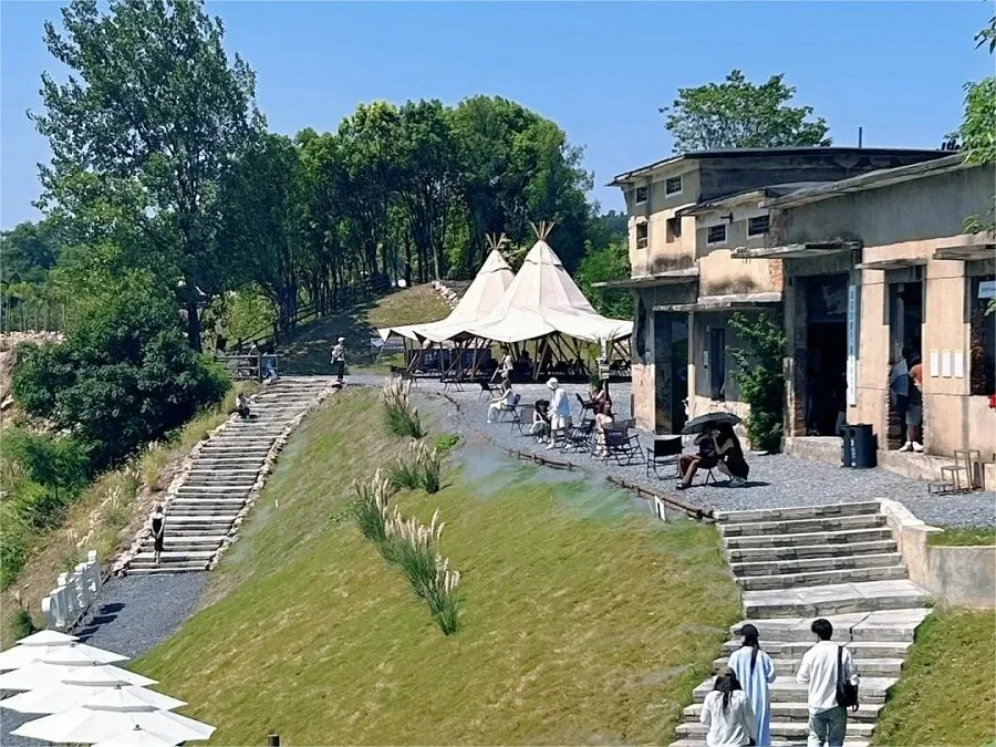 various-entertainment-in-jiangnan-tianchi-jpg various-entertainment-in-jiangnan-tianchi-jpg