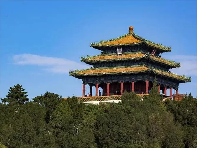 wanchun-pavilion-in-jingshan-park-jpg wanchun-pavilion-in-jingshan-park-jpg