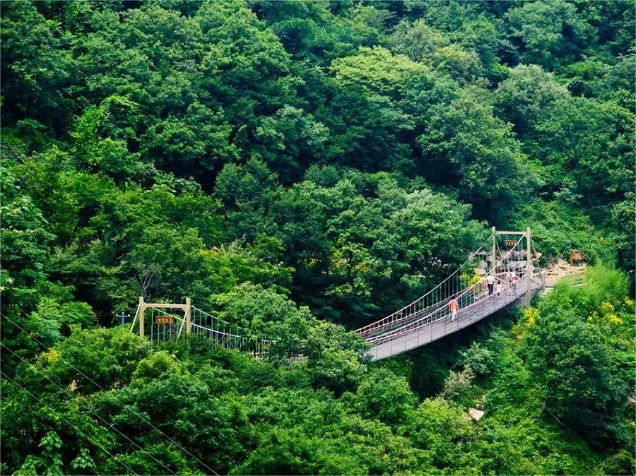 wanshou-valley-in-yuntai-mountain-lianyungang-jpeg wanshou-valley-in-yuntai-mountain-lianyungang-jpeg