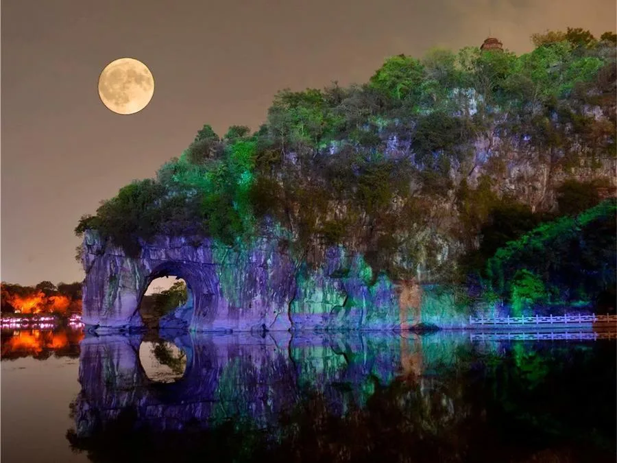 water-moon-cave-in-elephant-trunk-hill-jpg water-moon-cave-in-elephant-trunk-hill-jpg