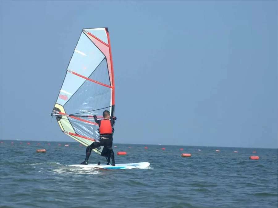 water-sports-in-nandaihe-jpg water-sports-in-nandaihe-jpg