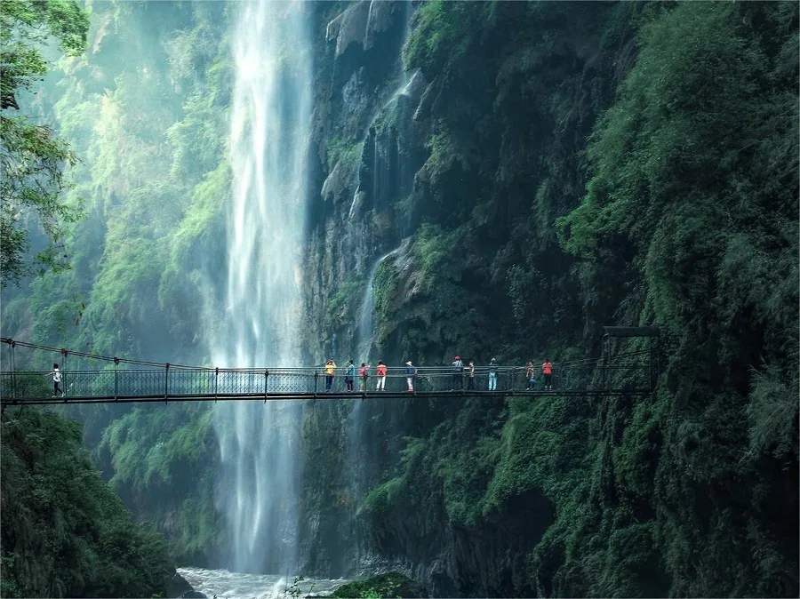 waterfall-group-in-maling-river-gorge-jpg waterfall-group-in-maling-river-gorge-jpg