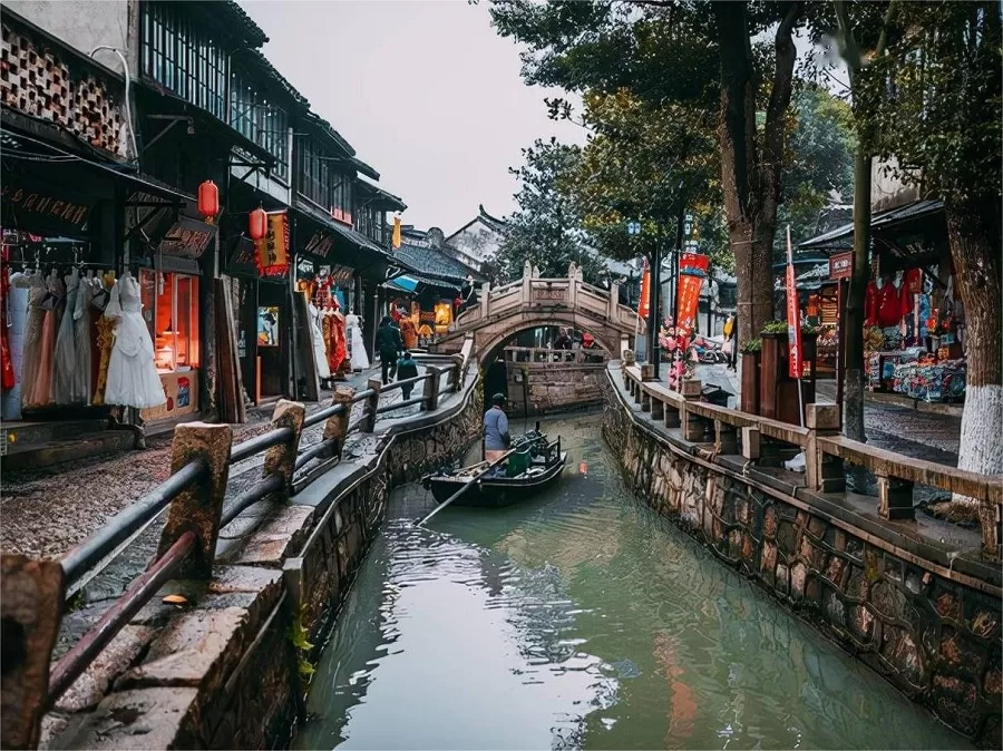 waterways-and-bridges-in-luzhi-water-town-jpeg waterways-and-bridges-in-luzhi-water-town-jpeg