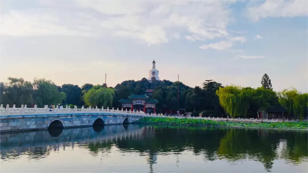 what-is-beihai-park-famous-for-1024x576-10 what-is-beihai-park-famous-for-1024x576-10