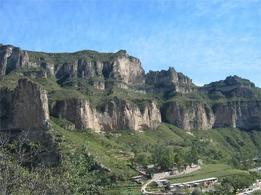 wonderful-mountains-in-huhushui-scenic-area-jpg wonderful-mountains-in-huhushui-scenic-area-jpg