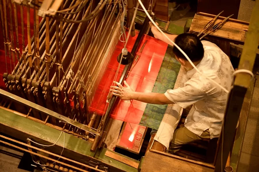 workshops-and-classes-in-Chengdu-Sichuan-Tapestry-Woven-and-Embroidered-Museum-jpg workshops-and-classes-in-Chengdu-Sichuan-Tapestry-Woven-and-Embroidered-Museum-jpg