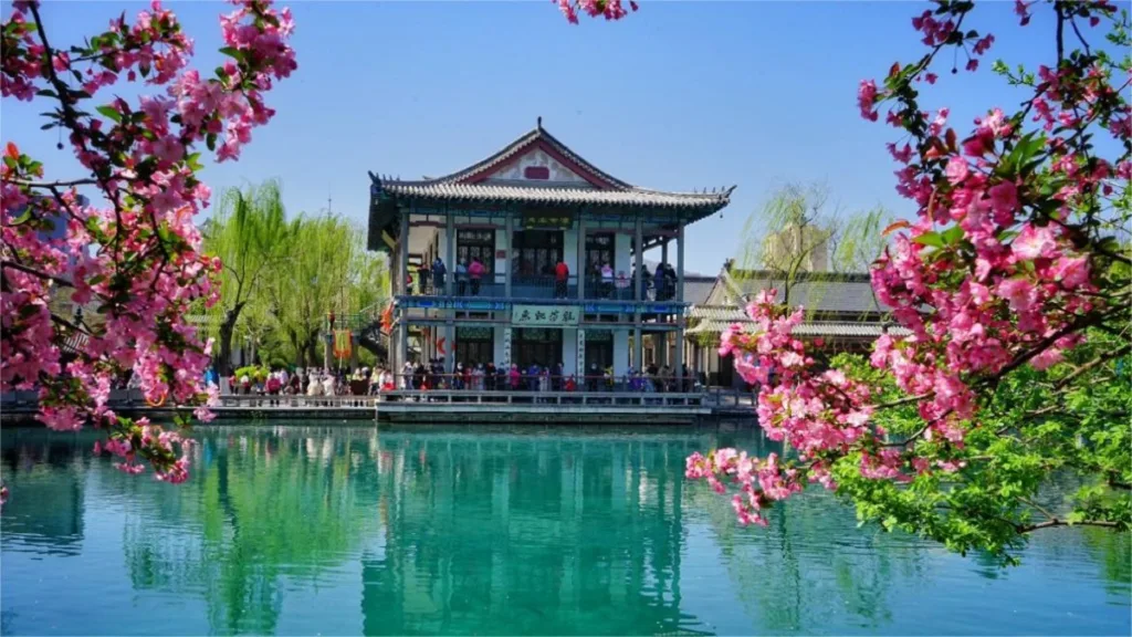 wulongtan-park-jinan-1024x576-3