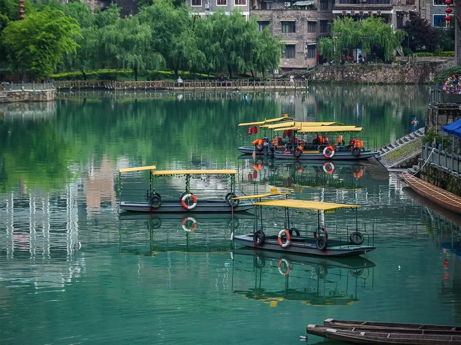 wuyang-river-in-zhenyuan-ancient-town-jpeg wuyang-river-in-zhenyuan-ancient-town-jpeg