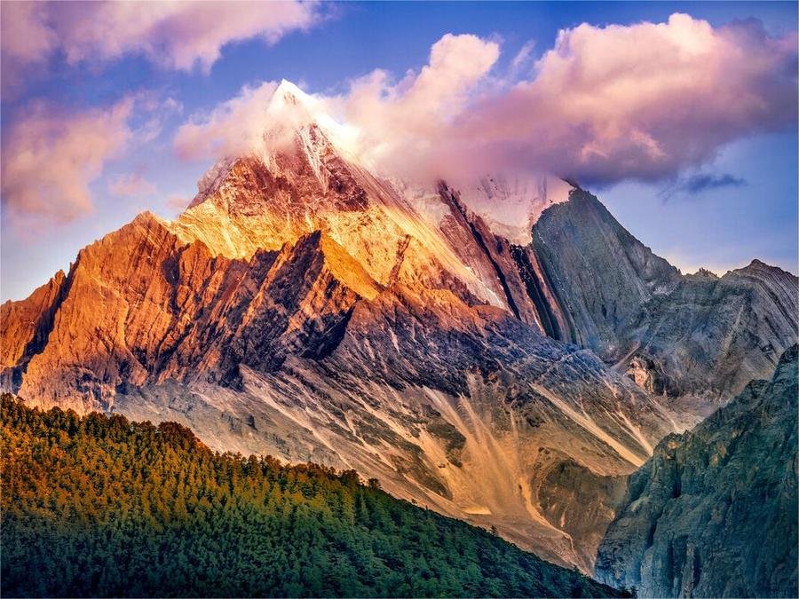xainuoduoji-sacred-mountain-in-yading-nature-reserve xainuoduoji-sacred-mountain-in-yading-nature-reserve