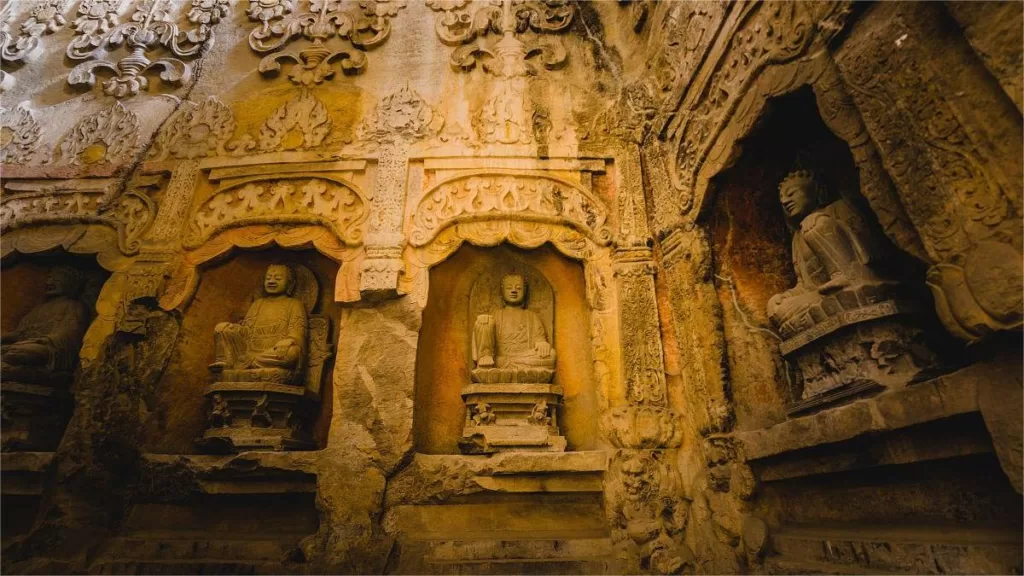 xiangtangshan-caves-1024x576-1