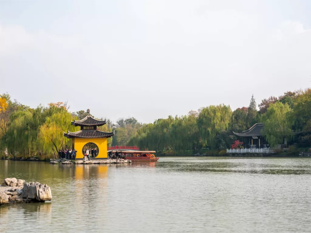 xiaojinshan-in-slender-west-lake-in-yangzhou-1024x768-1 xiaojinshan-in-slender-west-lake-in-yangzhou-1024x768-1