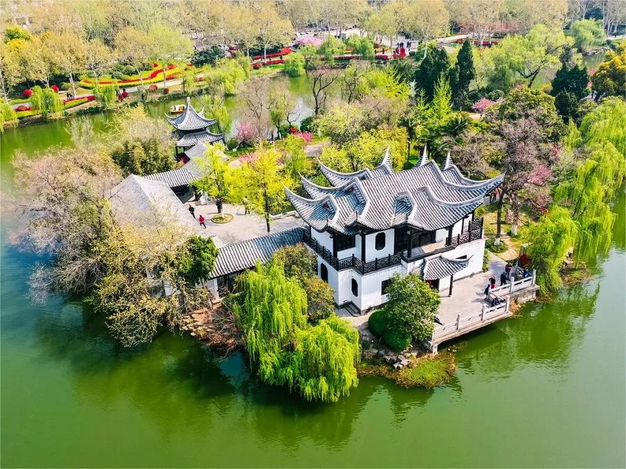 yanzilou-in-yunlong-park-xuzhou-jpg yanzilou-in-yunlong-park-xuzhou-jpg