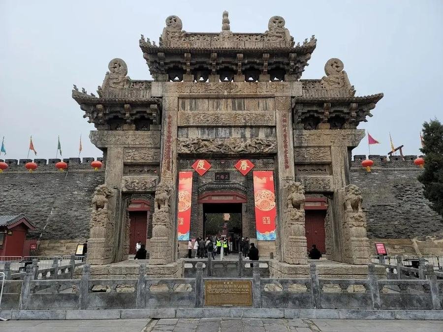 yaocan-archway-in-daimiao-temple yaocan-archway-in-daimiao-temple