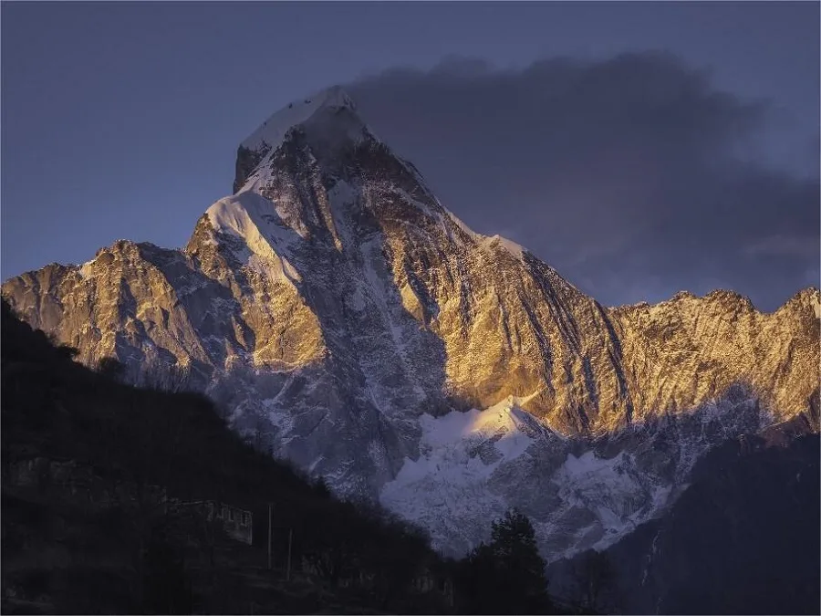 yaomei-peak-in-siguniang-mountain-scenic-area-jpg yaomei-peak-in-siguniang-mountain-scenic-area-jpg