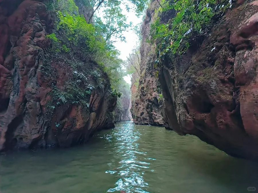 yincui-gorge-in-jiuxiang-scenic-area-jpg yincui-gorge-in-jiuxiang-scenic-area-jpg