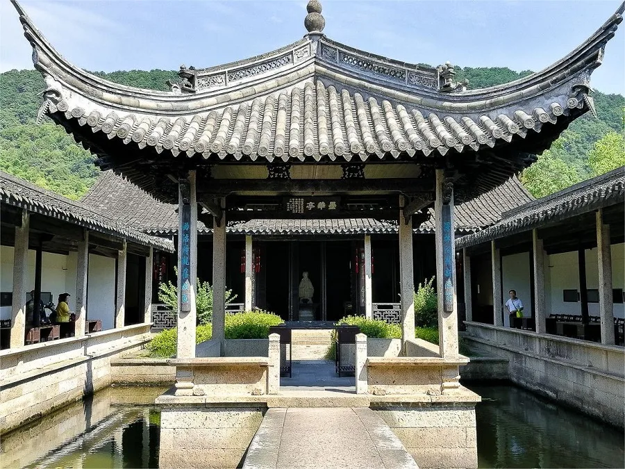 youjun-shrine-in-orchid-pavilion-shaoxing-jpg youjun-shrine-in-orchid-pavilion-shaoxing-jpg