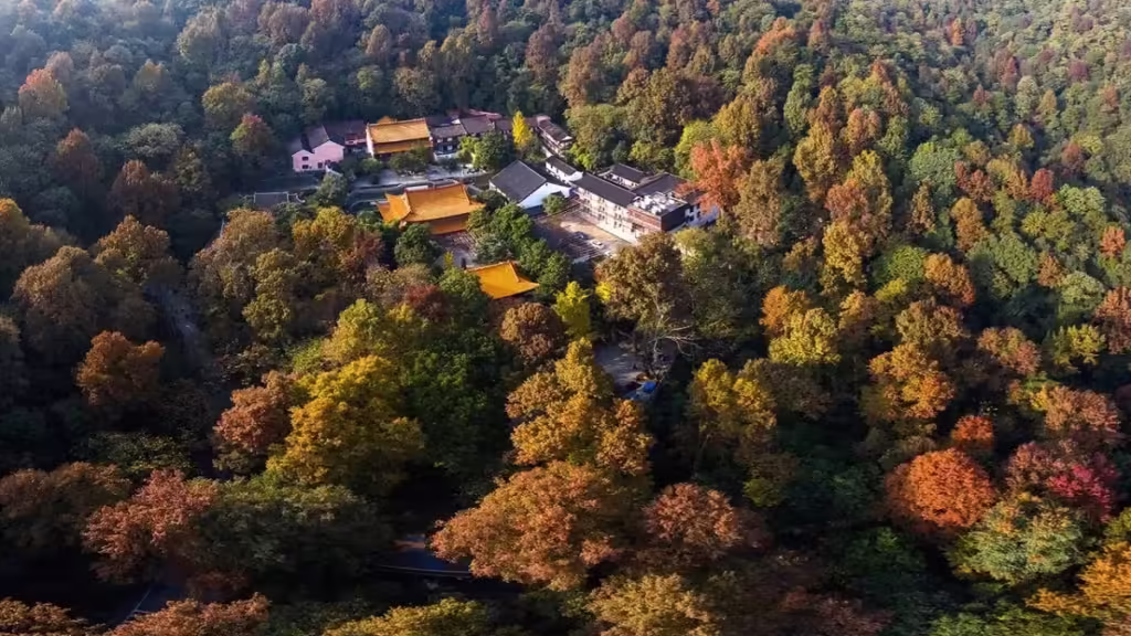 yuelu-mountain-1024x576.avif_