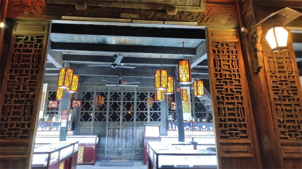zhu-family-hall-in-wuzhen-water-town-1024x576-1 zhu-family-hall-in-wuzhen-water-town-1024x576-1