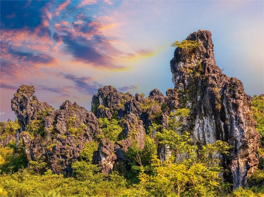 zhulinbao-stone-forest-in-shuangru-mountain-jpg zhulinbao-stone-forest-in-shuangru-mountain-jpg